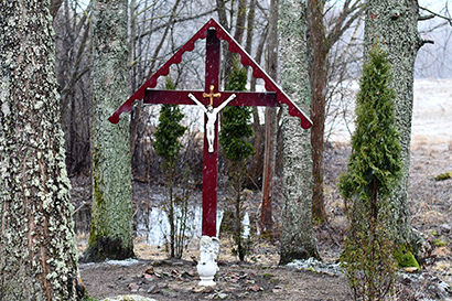 Придорожные распятия в Латгалии